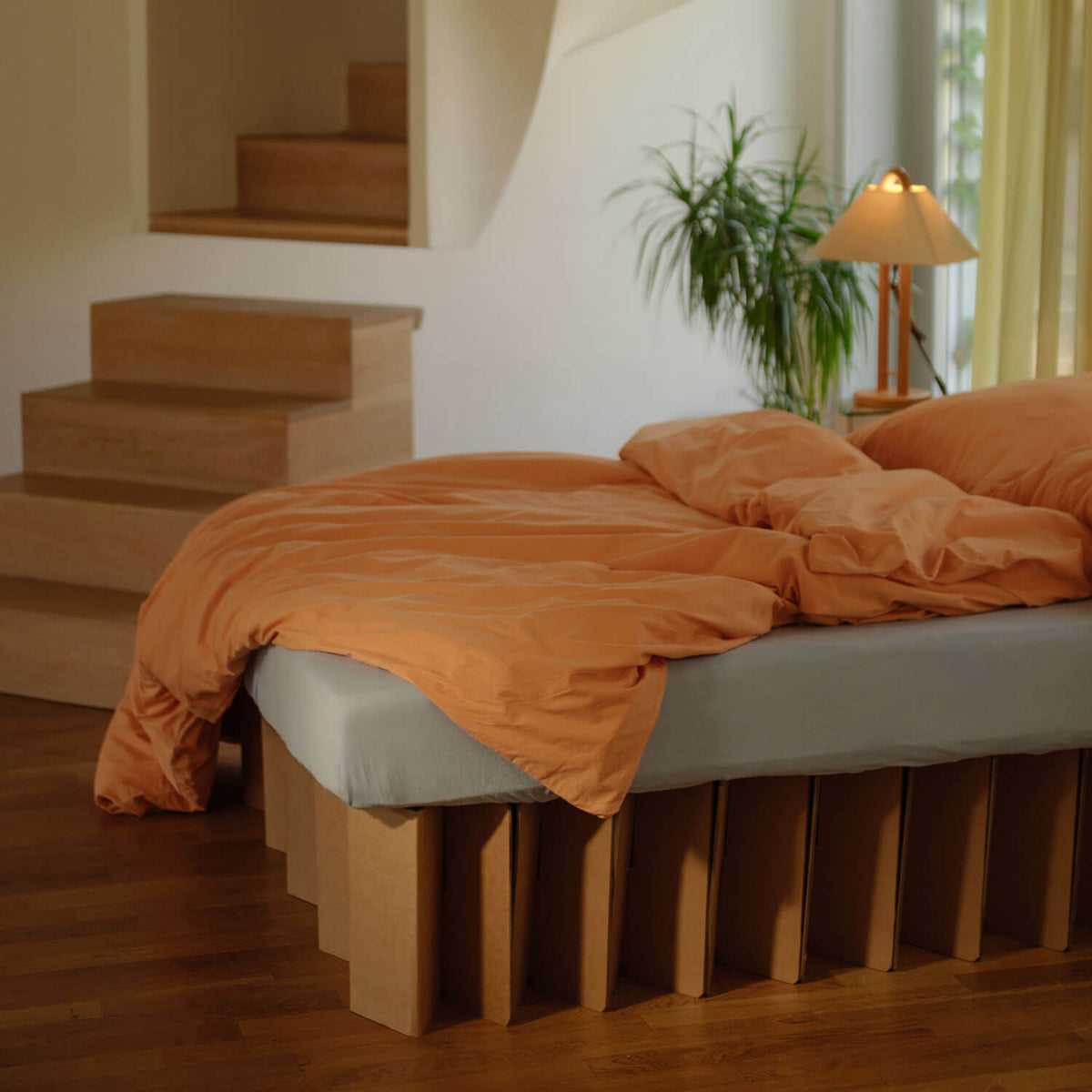 ROOM IN A BOX natural size M