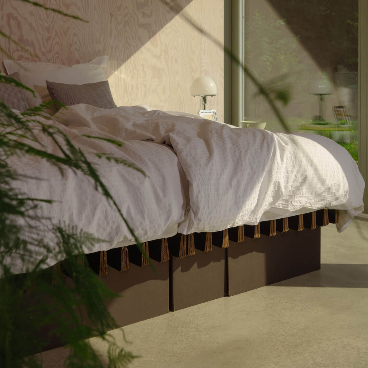 ROOM IN A BOX Grid Family Bed black