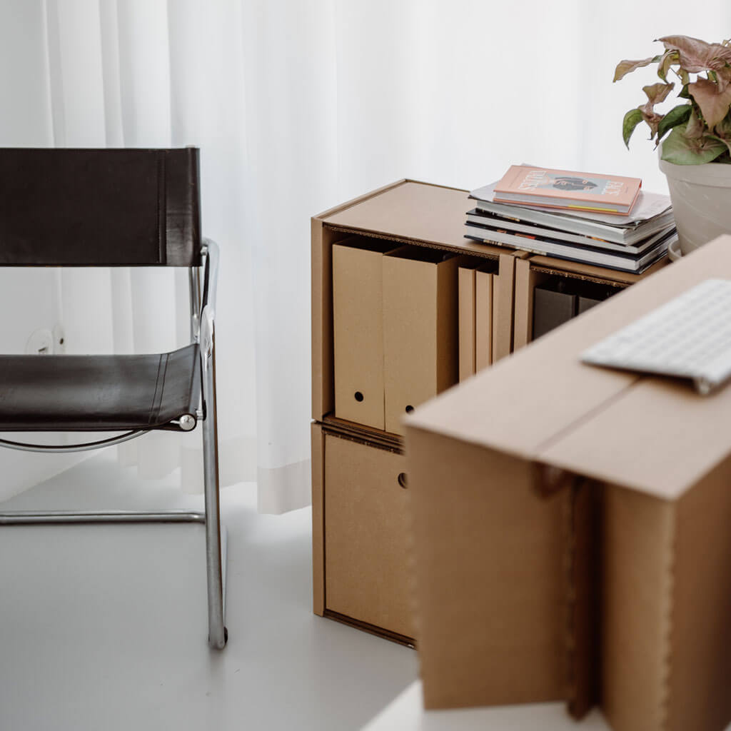 ROOM IN A BOX modular shelving system as office shelf